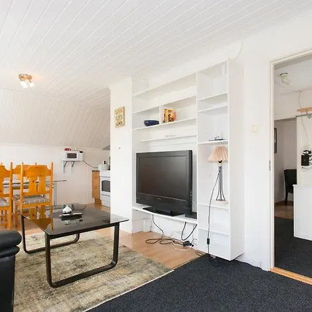 Mit Moeglichkeit Ein Boot Zu Benutzen Und Angeln * ماندال