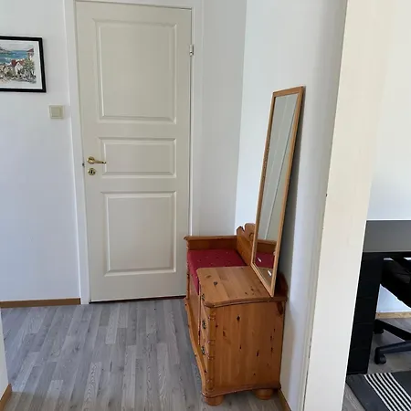 Appartement Mit Moeglichkeit Ein Boot Zu Benutzen Und Angeln Mandal