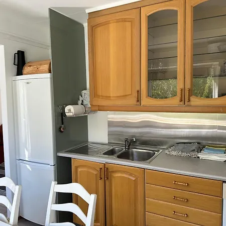 Mit Moeglichkeit Ein Boot Zu Benutzen Und Angeln Appartement