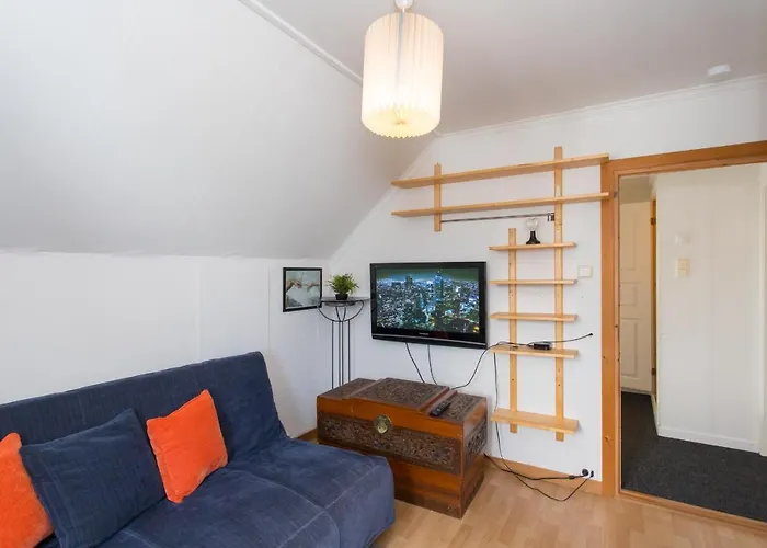 Mit Moeglichkeit Ein Boot Zu Benutzen Und Angeln